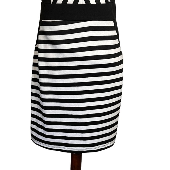 Maurices Black White Striped Sleeveless Sheath Dress NWT Size 9/10 #H1013 - Picture 3 of 11